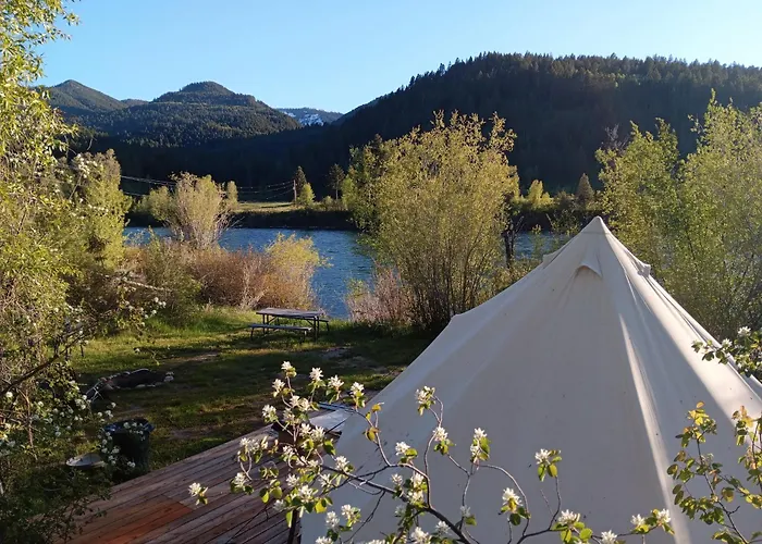 Snake River Glamping