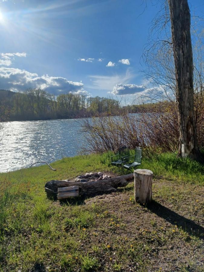Snake River Glamping *